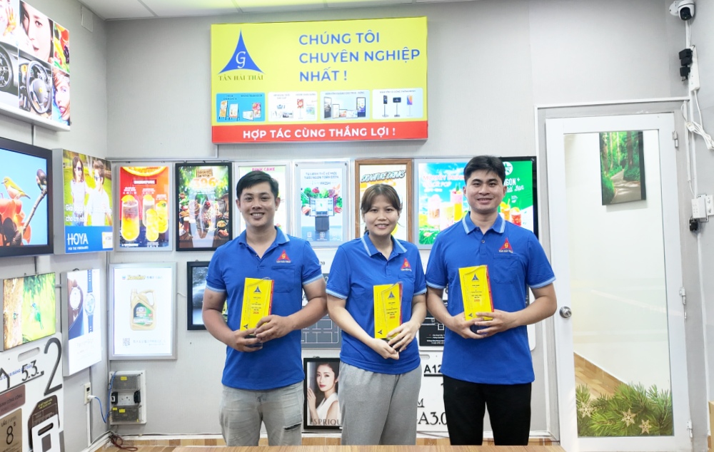 tuyên dương 3 cá nhân tiêu biểu của 3 bộ phận Tân Hải Thái