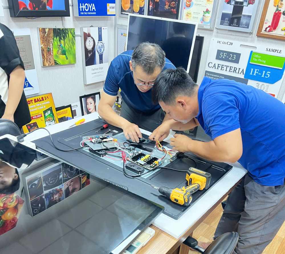 Tân Hải Thái nhận sửa chữa màn hình quảng cáo LCD tận nơi