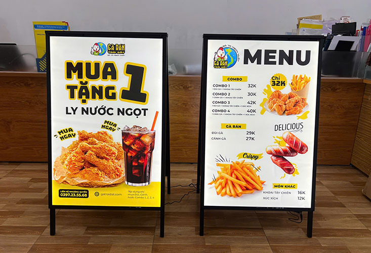 Tranh điện siêu mỏng chân đứng chữ A 60x90cm 2 mặt cho quán gà rán
